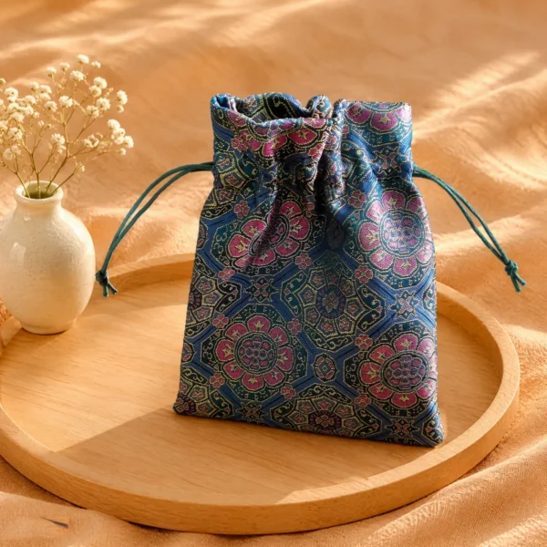 Silk Bagua Pouch